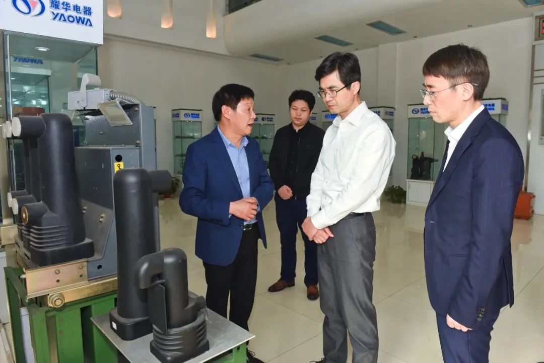 林坚在开展主题教育课题蹲点调研时强调 重塑慈溪工业发展新动能新